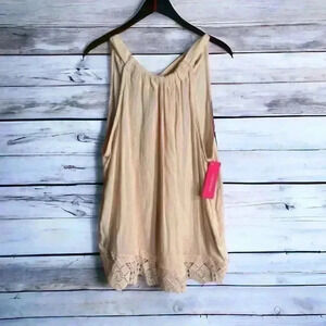 xhiliration NWT size medium ivory with gold threads lace-trimmed tunic tank